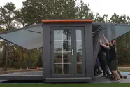 Man koopt een huis op Amazon, maar wordt geconfronteerd met een levensgroot probleem