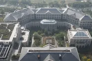 Zo ziet een verlaten luxueus 5 sterrenhotel eruit in China: "Het lijkt heel die tijd onaangeroerd gebleven"
