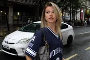 Populairste Nederlandse influencer toont resultaat van recente borstvergroting: "Jip en Janneke zijn goed gelukt!"