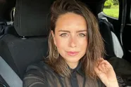 Thuis-actrice Lynn Van den Broeck imponeert nog maar eens in badpak: "This girl is on fire!" (foto's)