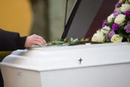 Dit is het loon van een begrafenisondernemer in Vlaanderen: "Geen reden tot klagen, maar mentaal zwaar"