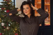 Jamie-Lee Six vertoeft in Dubai en strooit kwistig met bikinikiekjes, en zelfs de Kerstman is onder de indruk