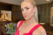 Vlaams model Selena (met het bekende poesje) doet Instagram daveren met indrukwekkende bikinifoto's