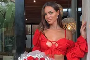 Linnebel wordt wel eens de 'ultieme droomvrouw' genoemd. In deze waanzinnige bikini valt daar iets voor te zeggen!