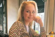 Lesley-Ann Poppe deelt ochtendfilmpje en haar volgers vliegen elkaar in de haren: "Miss Botox!' vs. "Zo knap!"