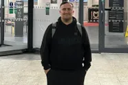 Nog geen 18 jaar, maar dit monsterbedrag heeft dartsfenomeen Luke Littler al aan belastingen betaald
