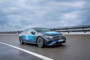 Binnenkort in één ruk naar het zuiden zonder te laden? Mercedes test solid-state batterij die 1.000 km bereik kan leveren