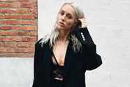 Jitske Van de Veire brengt een ode aan 'zelfliefde' en doet dat in heerlijke lingerie (foto's)