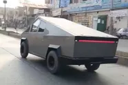 Deze zelfgemaakte Cybertruck van 11.000 dollar is zowel hilarisch als indrukwekkend