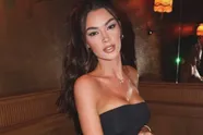 De heerlijke Jessica Naz gaat zoals vanouds nog eens volledig uit de kleren: "Is dit echt!?" (foto's)