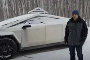 Man gebruikt zijn gloednieuwe Tesla Cybertruck bij -18°C, maar dan gaat het helemaal mis