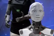 AI-robot geeft verontrustend antwoord op de vraag of hij ooit in opstand zou komen tegen zijn maker