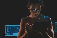 AI-chatbot toont verontrustend overlevingsinstinct en dreigt met onthulling van vreemdgaan