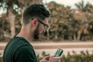Via deze (verrassende) app wordt er massaal vreemdgegaan: "Wie bespreekt er werk om 2 uur 's nachts?"