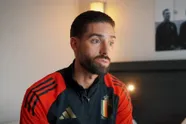 Yannick Carrasco trekt zijn portemonnee open en koopt niet één, maar twee uitzonderlijke auto's