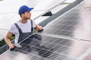 Vlaamse eigenaars van zonnepanelen lopen in de val: 'duurzaam' systeem blijkt vooral dure fabel