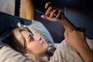 Recruiter test kandidaten met laatavond-sms om te zien of ze geschikt zijn voor de job