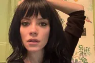 Wanneer Lily Allen nog eens in lingerie poseert, dan gaan alle alarmbellen af (foto's)