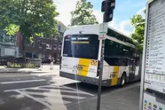 Altijd voorrang verlenen aan een bus of soms niet: "Er is één belangrijke voorwaarde"
