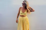 Sarah is de kritiek op haar bikinifoto's kotsbeu en... poseert dan maar zonder kleren (foto's)