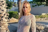 Amy Sonck toont zich in bikini en nu zijn ook alle Spanjaarden stapelzot van haar (foto's)