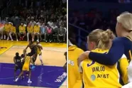 Julie Vanloo wordt in de WNBA plots bekogeld met 'pikante' speeltjes. Dit is haar reactie daarop...