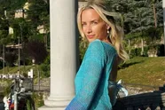 Vlaamse nachtegaal Olivia Trappeniers zet haar enorme babe-gehalte in de verf met lekkere bikinifoto's