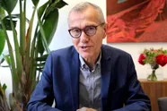 Minister Vandenbroucke richt zijn vizier op langdurig zieken: "Sociale zekerheid is anders niet meer houdbaar"