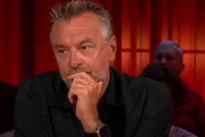 Tom Waes is plots razend op deze vliegtuigmaatschappij: "Nooit vlieg ik nog met hen!"