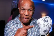 Mike Tyson stapt terug in de ring volgend jaar, en zijn tegenstander is een ongeslagen 'legende'