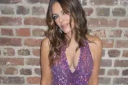 Elizabeth Hurley verbluft haar fans weeral eens met heerlijke bikinifoto’s: “Word jij ooit ouder?!”