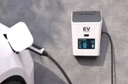 Wat kost elektrisch rijden écht? Dit geven Belgen jaarlijks uit aan laadpalen en stroom
