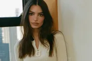 Chips, chocolade en Emily Ratajkowski die met haar billetjes schudt... Wat heeft een mens nog meer nodig!?