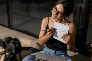 Van TikTok-challenges tot online reviews: hoe popcultuur onze keuzes beïnvloedt