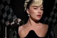 Florence Pugh bevestigt relatie met Peaky Blinders-acteur... Wij vieren dat met haar heetste kiekjes!