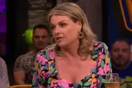 Goedele Liekens krijgt een pak 'schunnige' berichten... en maakt daar dan maar een schlagernummer van