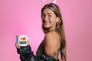 Populaire Nederlandse influencer maakt filmpje en plots passeert daar haar... favoriete pikante speeltje
