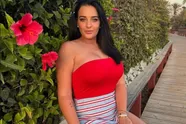 Nicolleke uit 'Massa is Kassa' pronkt met haar melkheuvels en de commentaren gaan weer los: "Heb je het koud?"