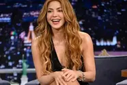 Dat zal pikken bij Piqué: Shakira pakt stevig uit met gepeperde bikinifoto's (en Zara Larsson doet gewoon mee)