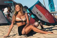 Paola Antonini is een bloedmooie babe met een kunstbeen en al 2,3 miljoen (!) fans (foto's)