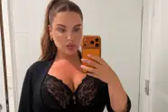 Sharon is een van de meest gevolgde Vlaamse vrouwen op Instagram. Deze bikinifoto's tonen waarom...