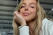 Hopla! Luna Stevens laat ons in close-up meegenieten van haar fenomenale 'heuvellandschap' (foto's)