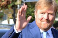 Koning Willem-Alexander breekt vakantie af door val kabinet