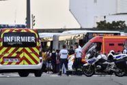 Voorbijgangers neergestoken aan metrostation in Lyon, anti-terreureenheid ter plaatse
