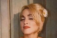 Madonna (63) schokt fans met naaktfoto's