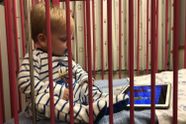 Zoontje van Elke Pattyn opgenomen in ziekenhuis, Josje Huisman heeft groot nieuws