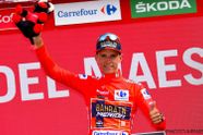 Dylan Teuns nieuwe leider in Vuelta: "Eentje wilde niet op kop rijden"