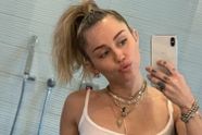 Miley Cyrus pronkt met haar borsten op Instagram