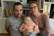 Ouders van doodzieke Pia (9 maanden) trekken met nationale sms-actie aan de alarmbel: medicijn kost 1,9 miljoen euro