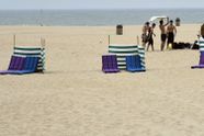 Toeristen worden opgejaagd wild in Knokke-Heist: GAS-boetes van minstens 250 euro voor dragen van zwemkledij, “marcellekes” en muziek in strandbars